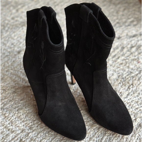 ba&sh Caitlin ankle booties in suede black. Size 37 - Picture 5 of 15